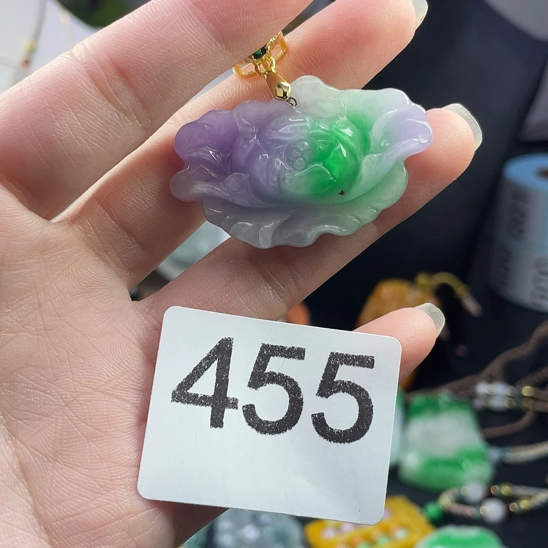 翡翠未镶嵌吊坠(赠链)