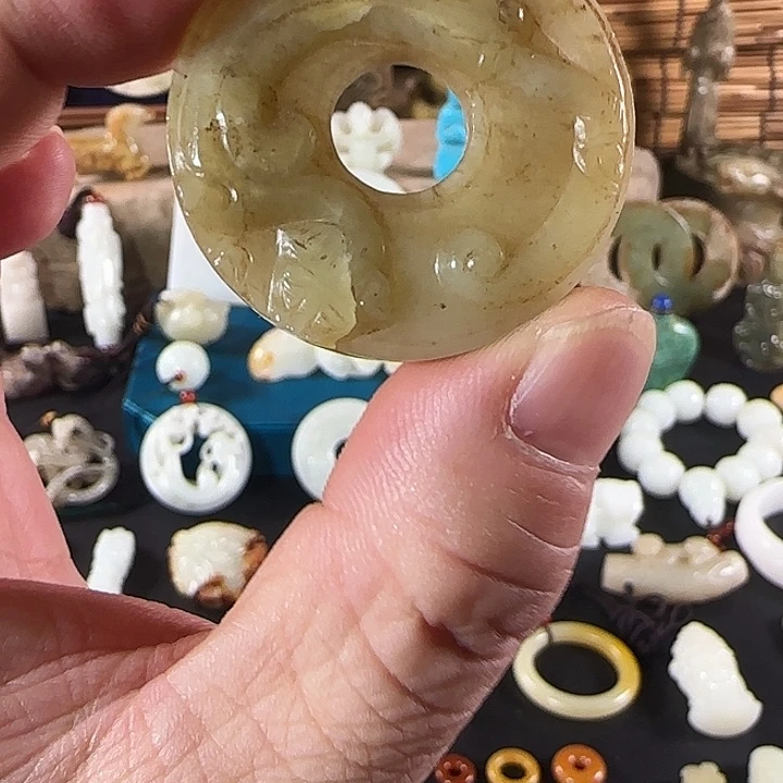 和田玉（糖玉）未镶嵌颈饰