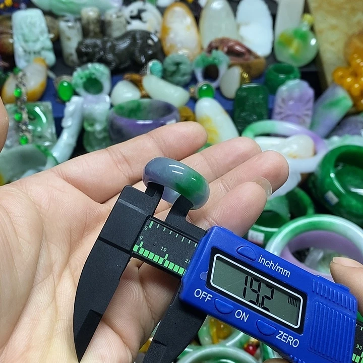 颈饰未镶嵌翡翠官方正规军回血放漏