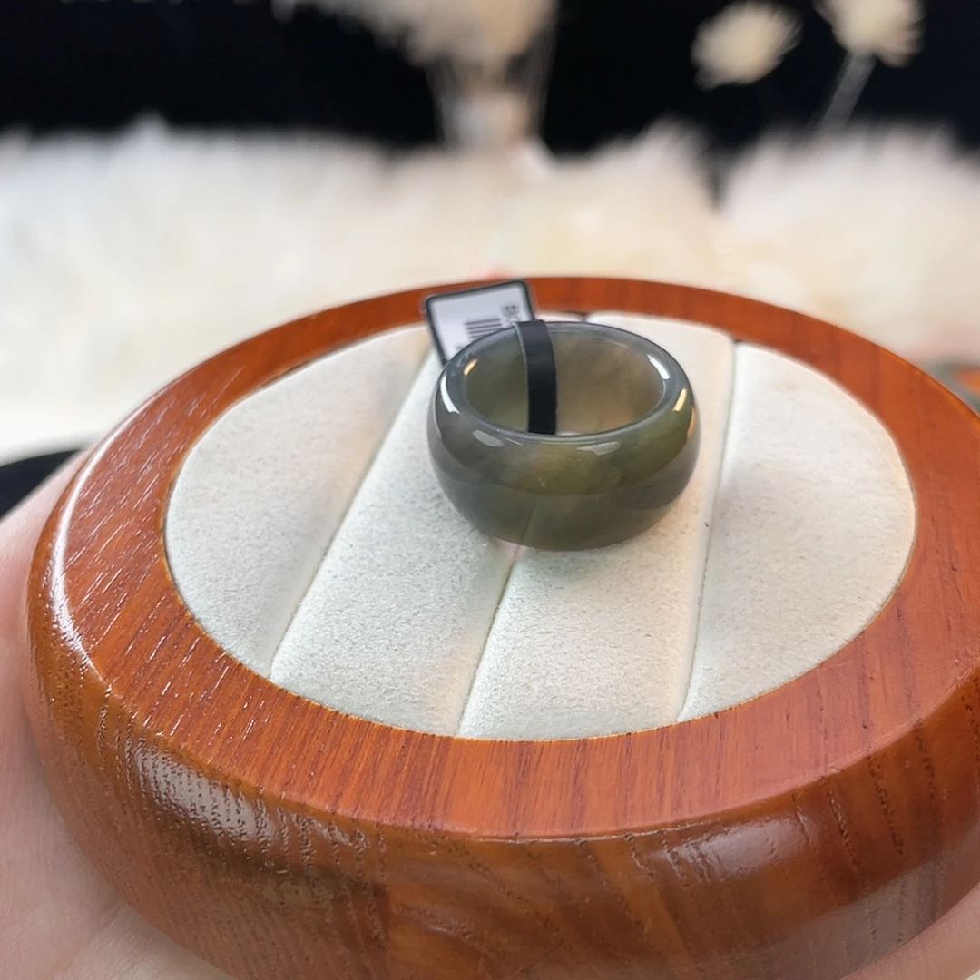 和田玉未镶嵌戒指飘糖墩墩18.3mmj155