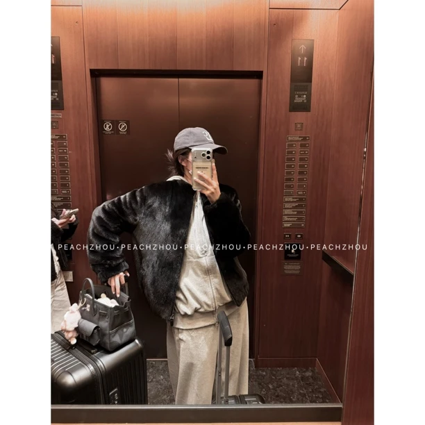 PEACHZHOU saga天鹅绒真丝里布立领拉链水貂外套奢感贵气皮草