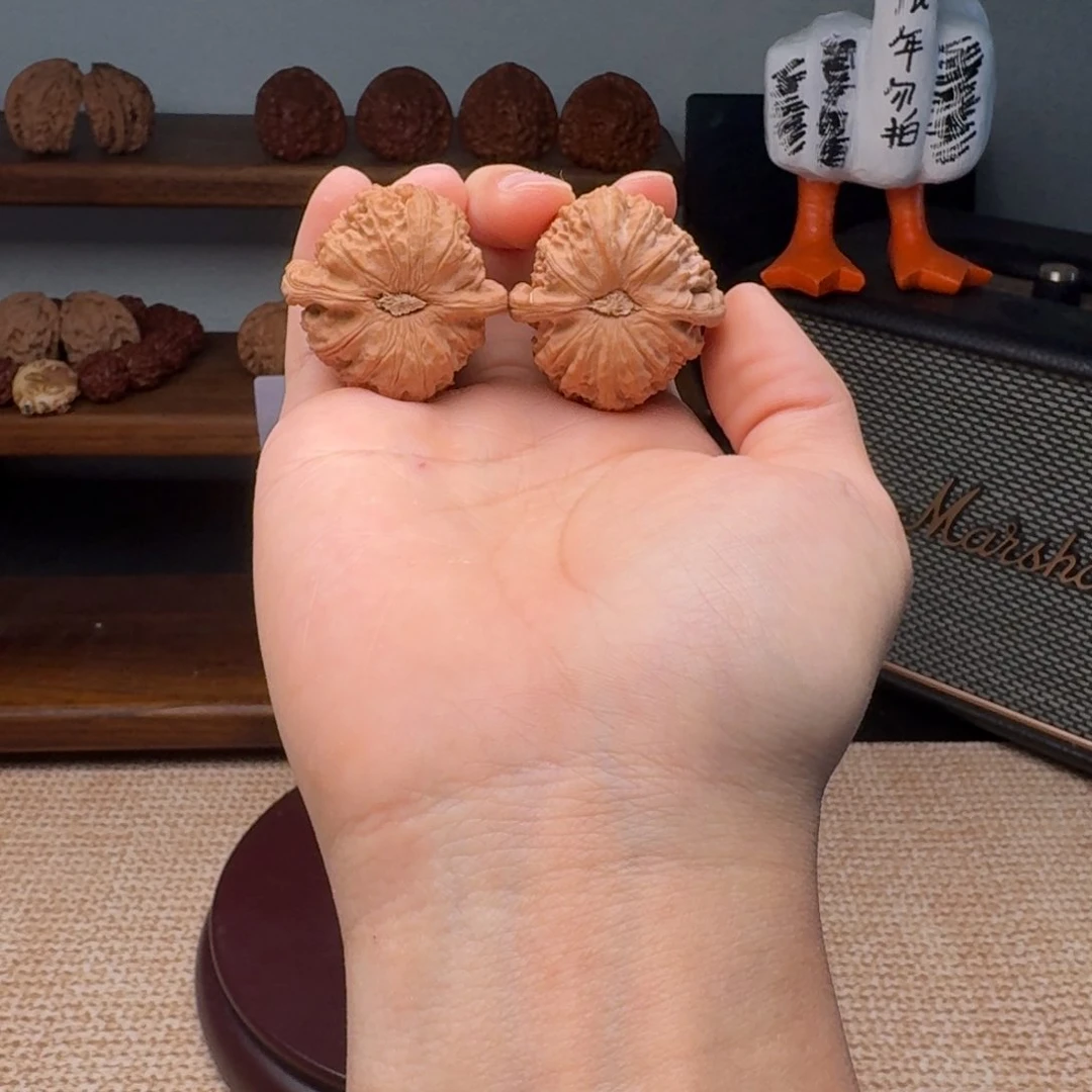 文玩核桃把件39250闷白