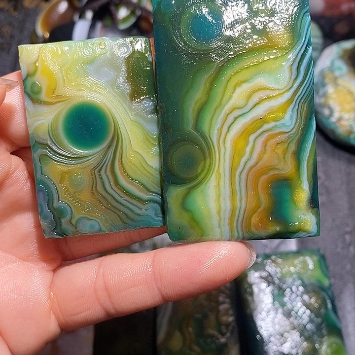 康***傅玛瑙/玉髓颈饰合金