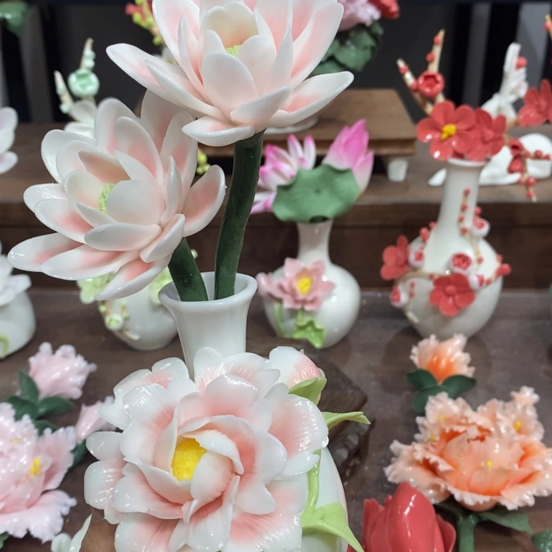 摆件陶瓷手工花摆件
