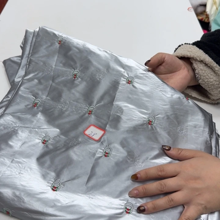 无纺布2.8米羽绒服面料