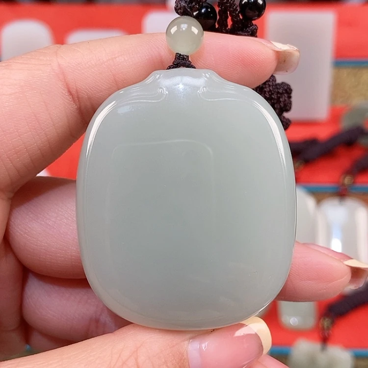 【闪购商品】颈饰未镶嵌和田玉