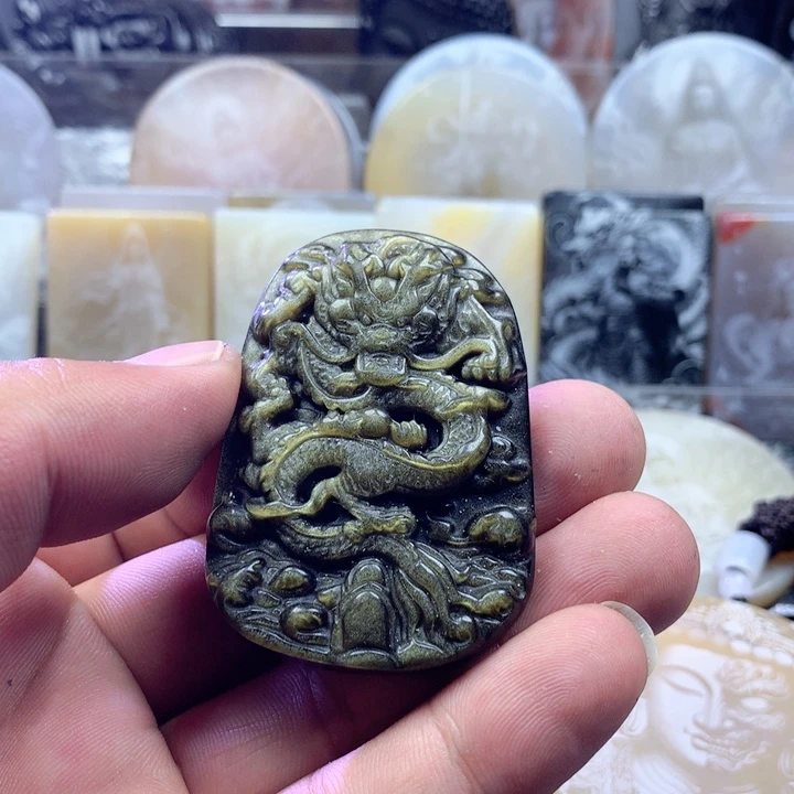 未镶嵌黑曜岩颈饰阿*