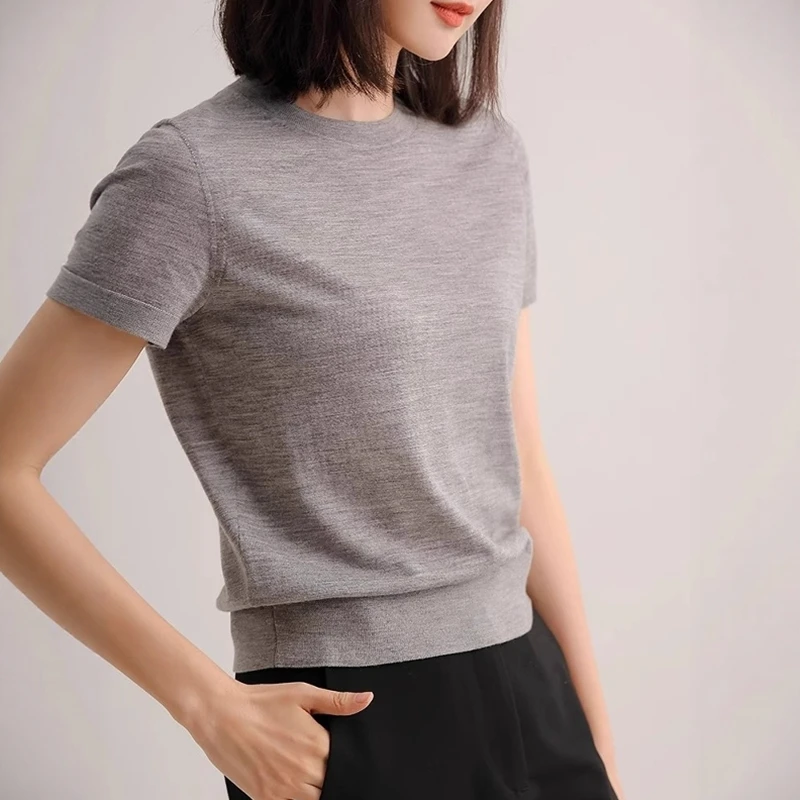 高级感简约气质灰色短袖t恤女夏修身短款冰丝针织衫正肩圆领上衣