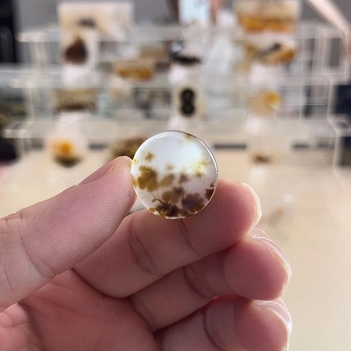 洪***涌未镶嵌吊坠(不含链)玛瑙/玉髓