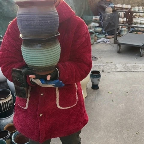 口19高20瑕疵盆子。