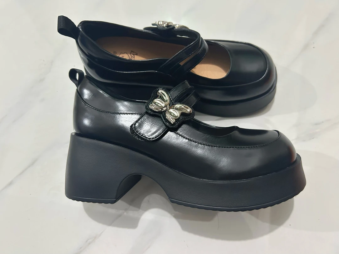 25年新款玛丽珍牛皮