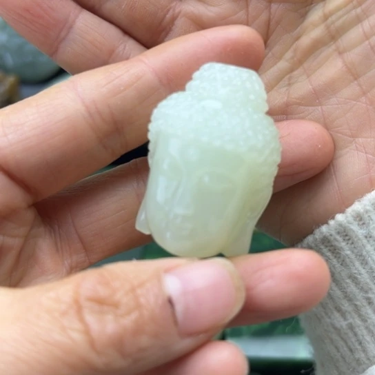 和田玉未镶嵌珠宝半成品