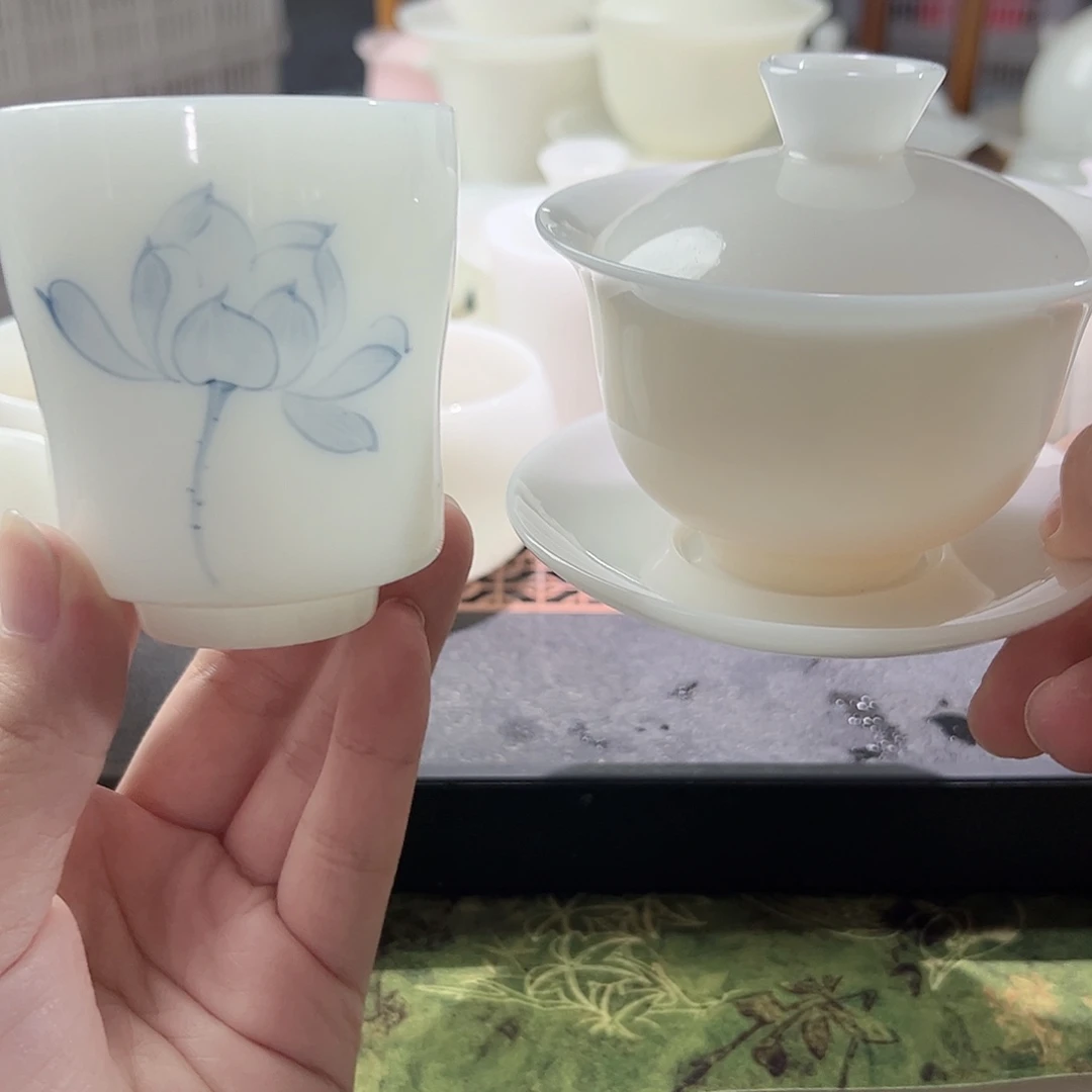 彼***灵璞玉三才盖碗盖下160ml+手绘荷花主人杯