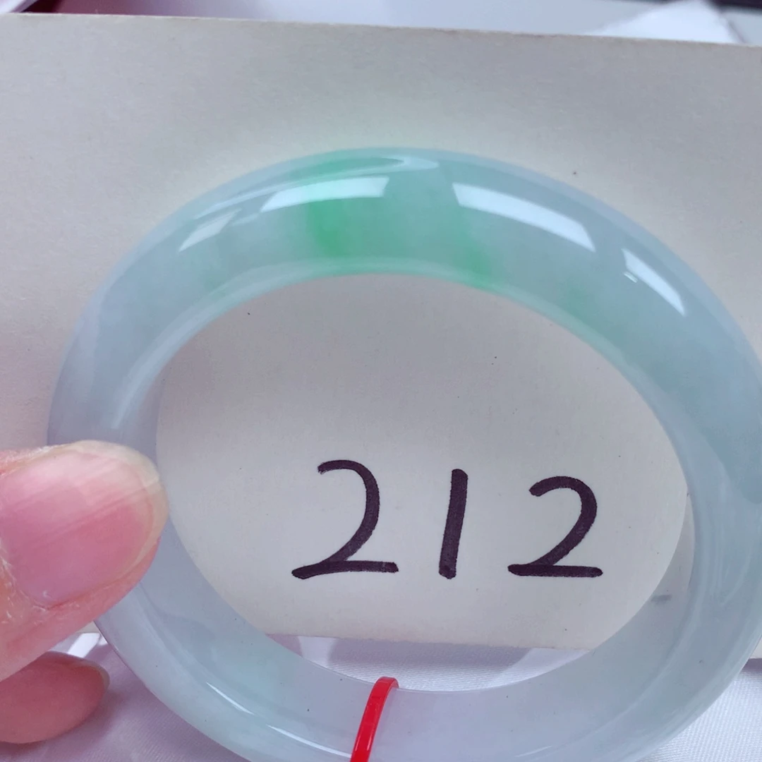 翡翠未镶嵌手镯翡翠