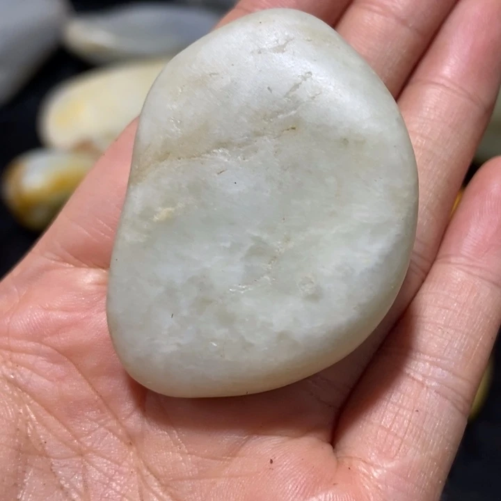 未镶嵌和田玉（糖玉）挂件