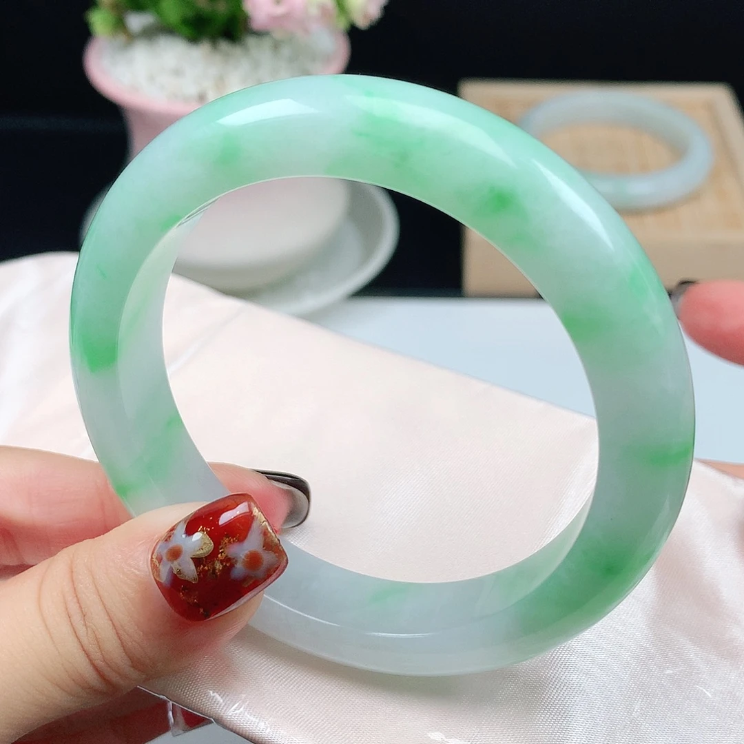 翡翠未镶嵌手镯1593