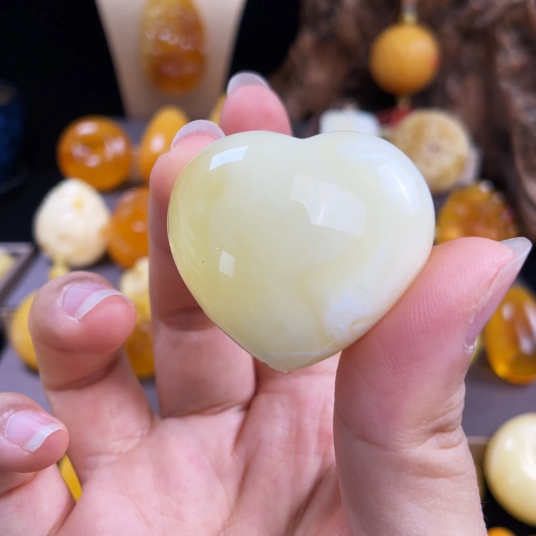 【闪购商品】未镶嵌琥珀珠宝奇石