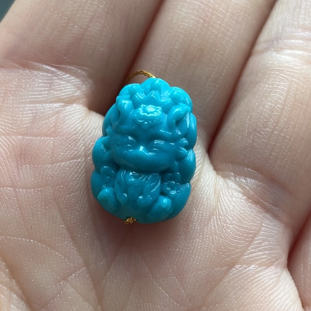 绿松石未镶嵌颈饰