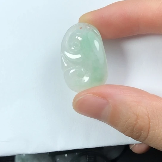 翡翠未镶嵌颈饰缅甸A货，每天下午1点半开播