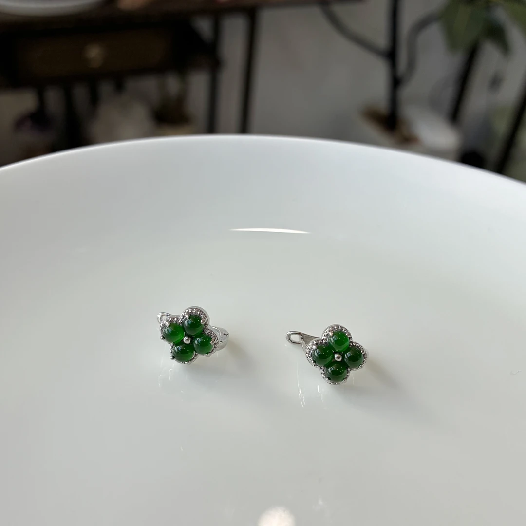 黎初s925银天然翡翠四叶草耳扣