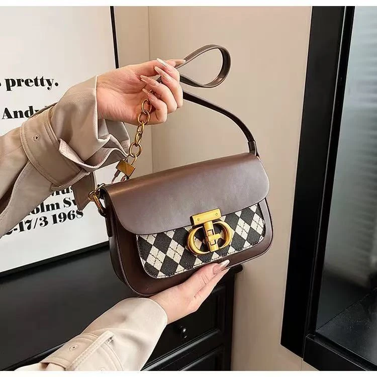 棕色方格链条手提单肩包