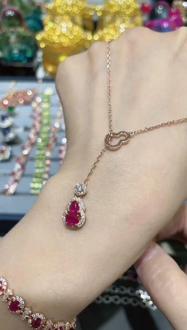 S925银镶嵌天然红宝石项链葫芦款