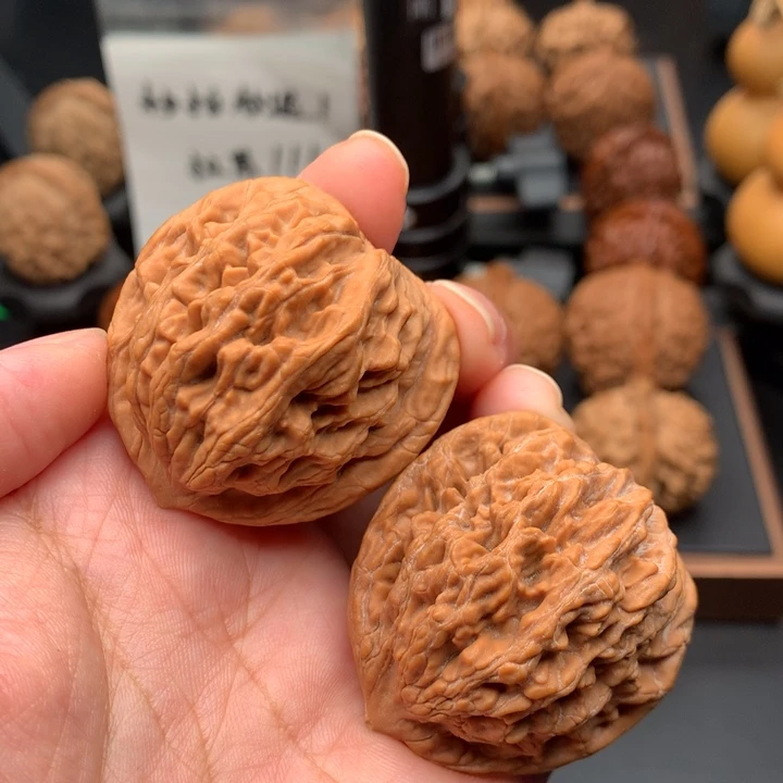 把件文玩核桃39.5虎头