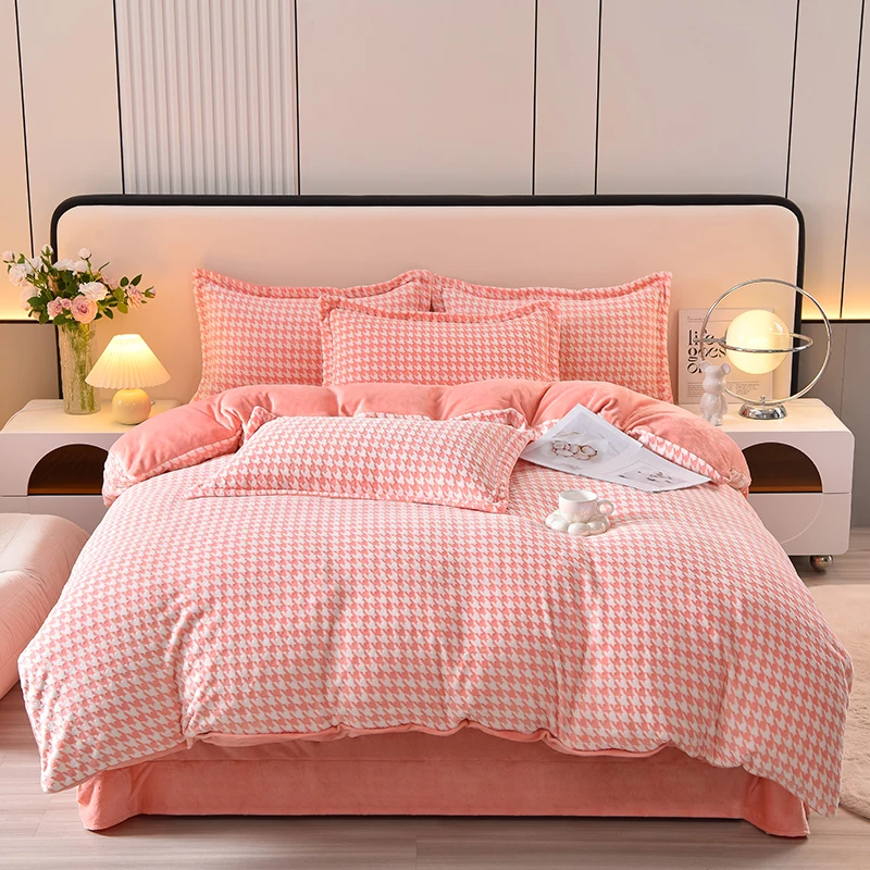 9D立体雕花纯色保暖牛奶绒四件套秋冬加厚双面被套床裙床上用品