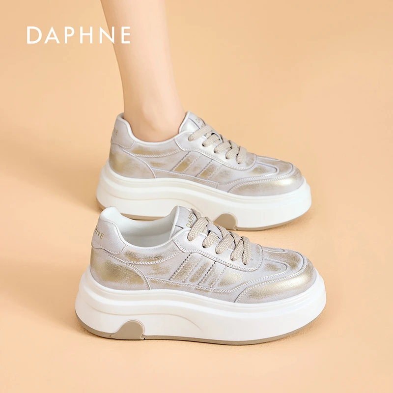 达芙妮2025秋季爆款系带运动高颜值网红时尚舒适百搭厚底小白鞋L