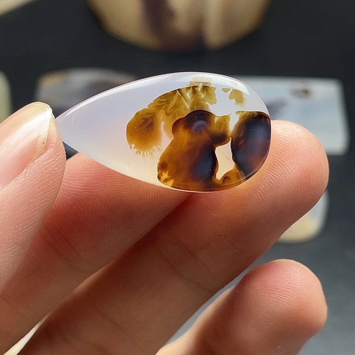 玛瑙/玉髓未镶嵌颈饰