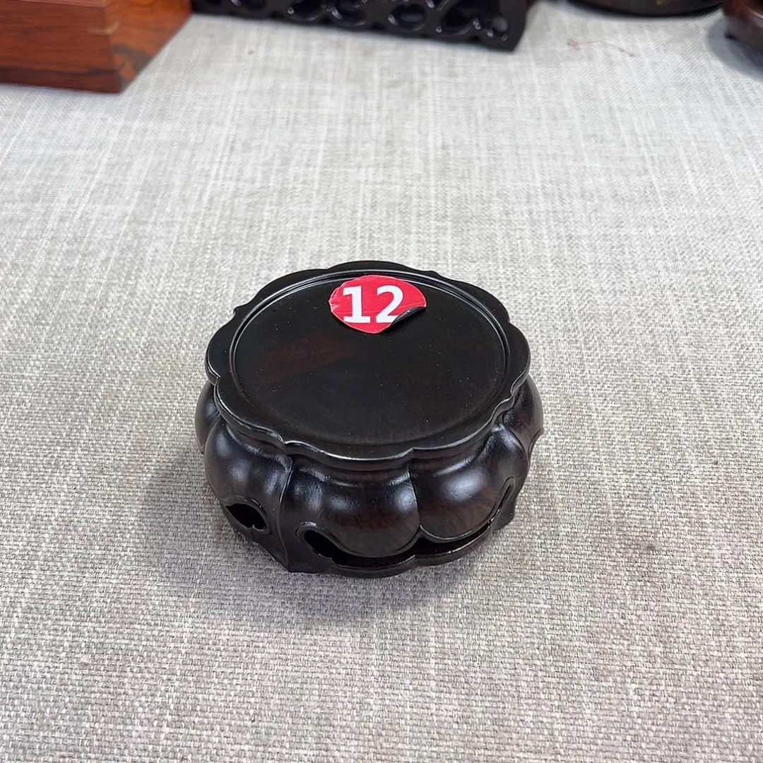 红木底座精雕工艺品