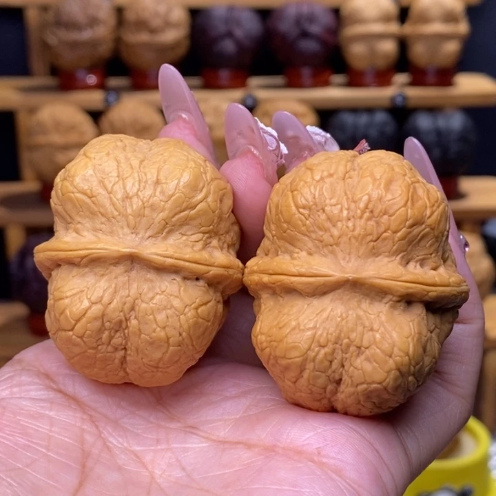 文玩核桃把件方尊32号45尺