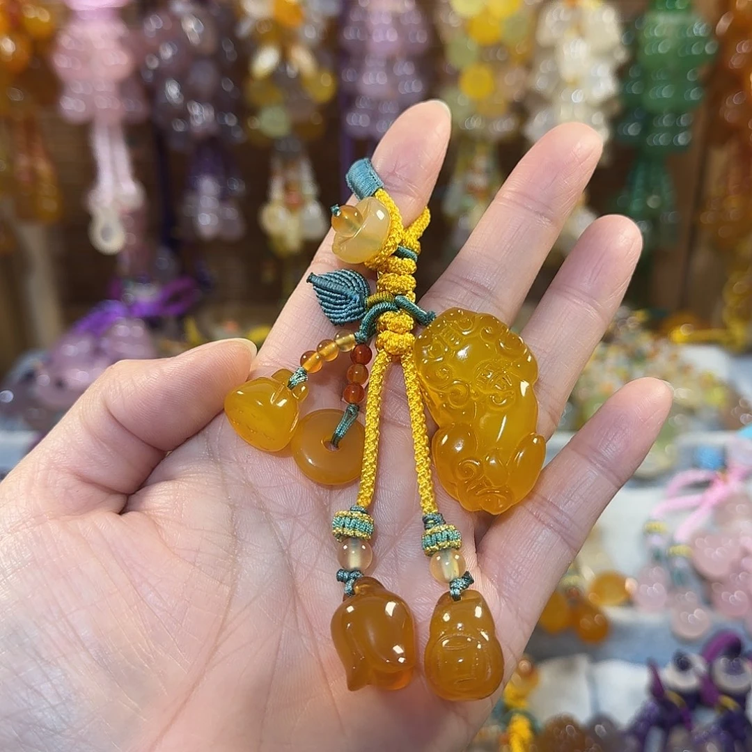 玛瑙/玉髓未镶嵌钥匙挂件