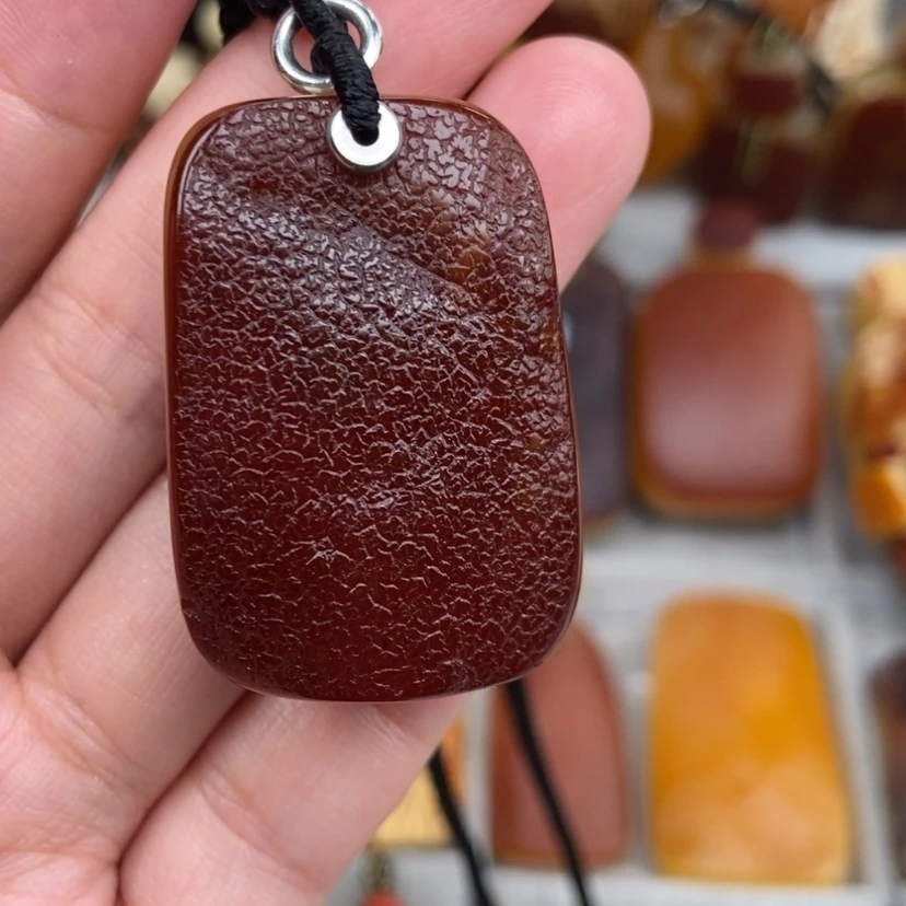 【闪购商品】未镶嵌吊坠(赠链)琥珀