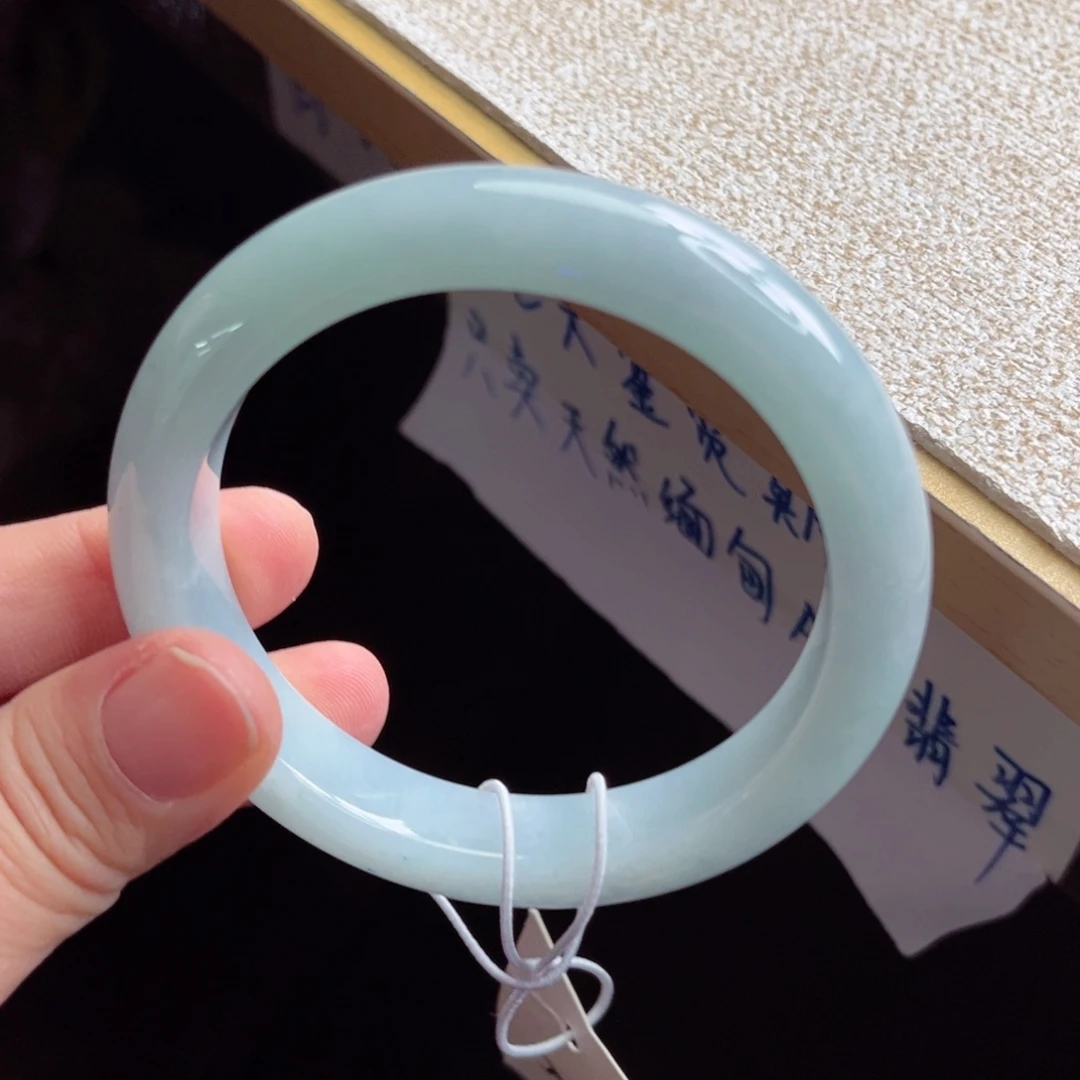 翡翠未镶嵌手镯手镯