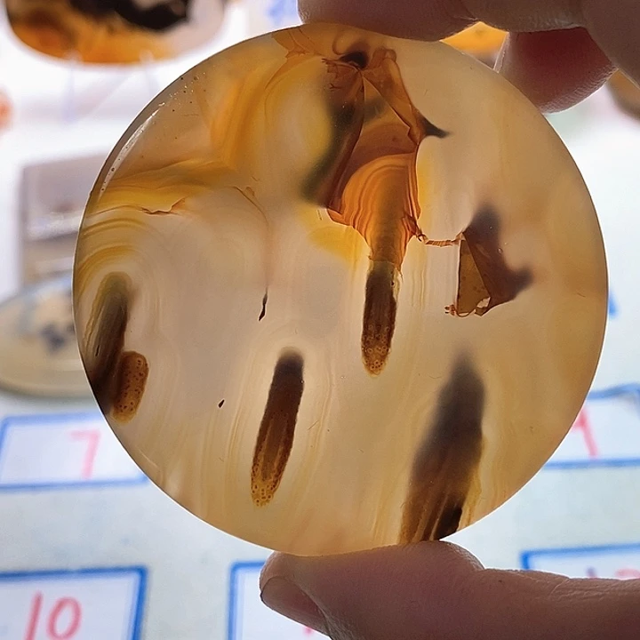 玛瑙/玉髓未镶嵌珠宝半成品