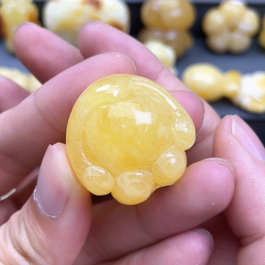 琥珀裸石未镶嵌蜜蜡