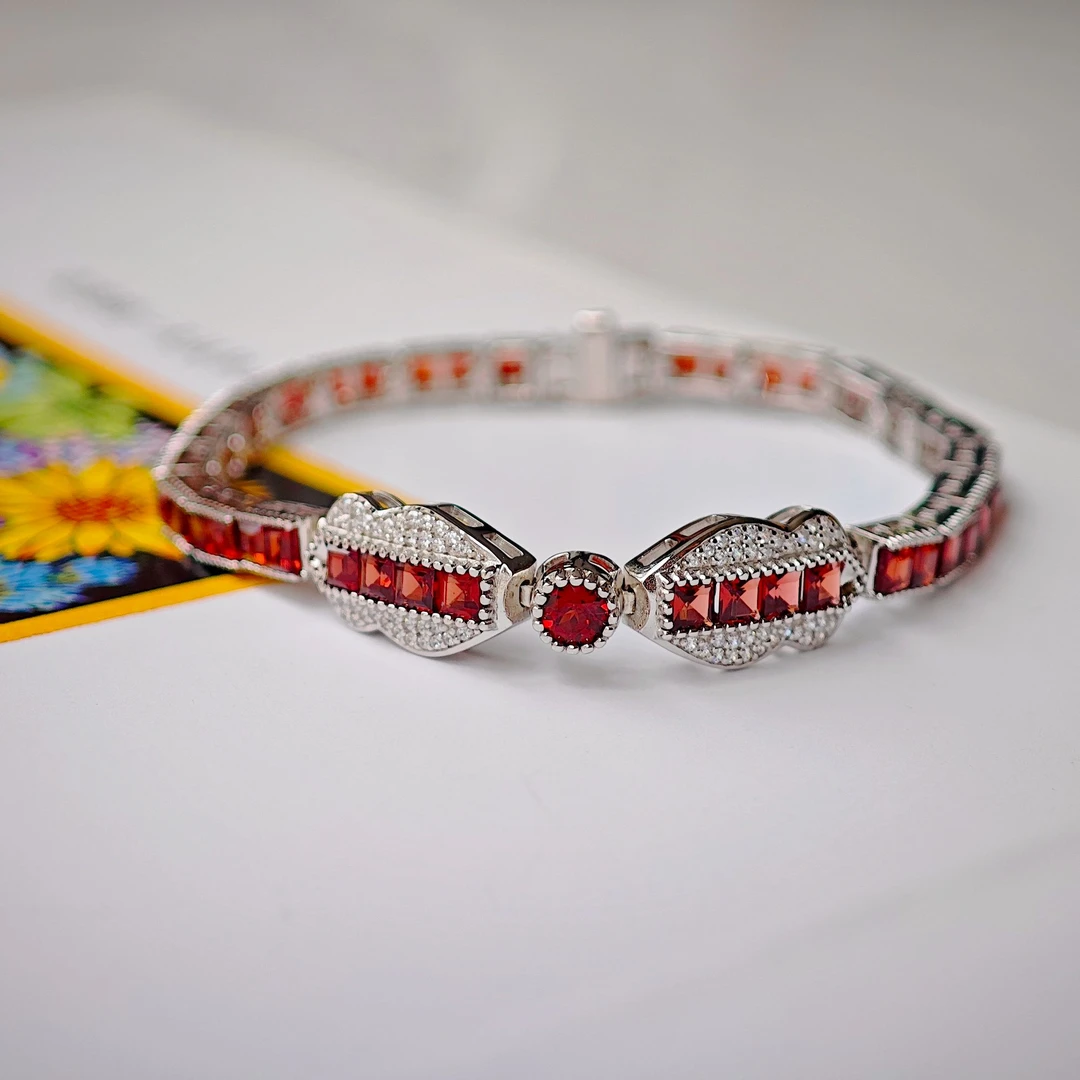 S925银石榴石手链精美时尚气质