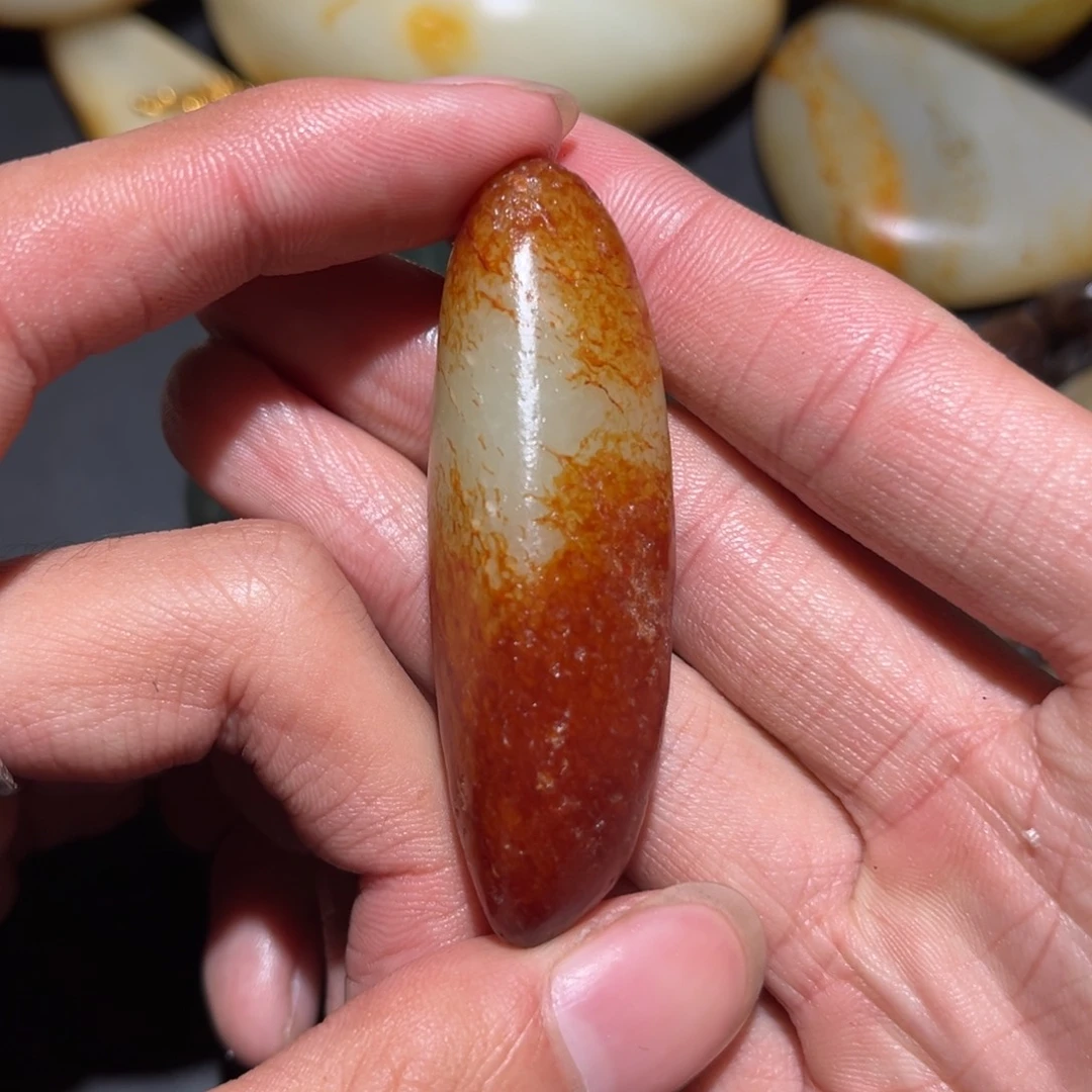 和田玉未镶嵌珠宝奇石