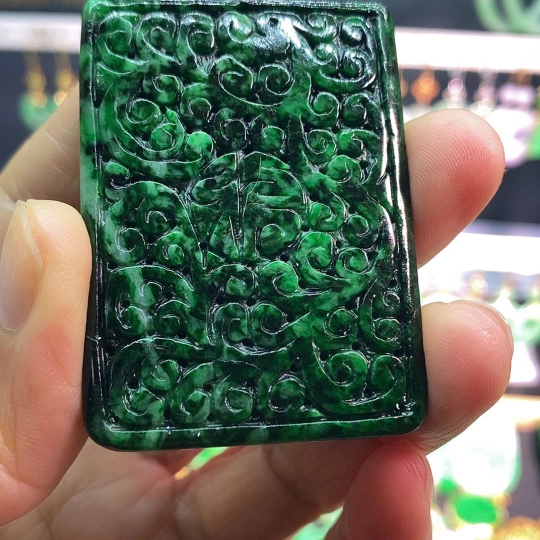 翡翠未镶嵌吊坠(赠链)吊坠