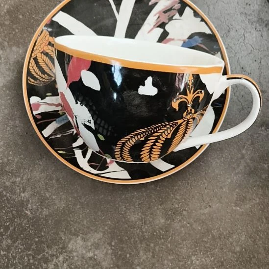 瓷陶瓷盘子碗啥都有