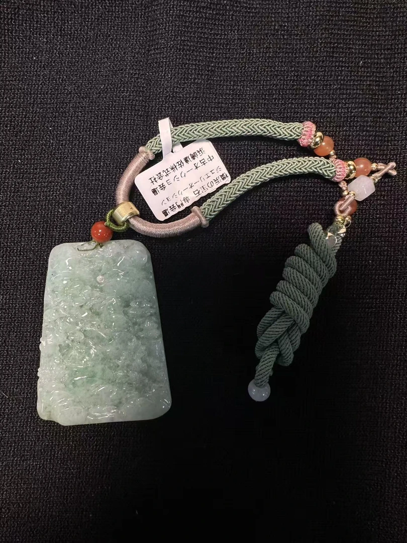 C929翡翠精雕山水吊坠项链