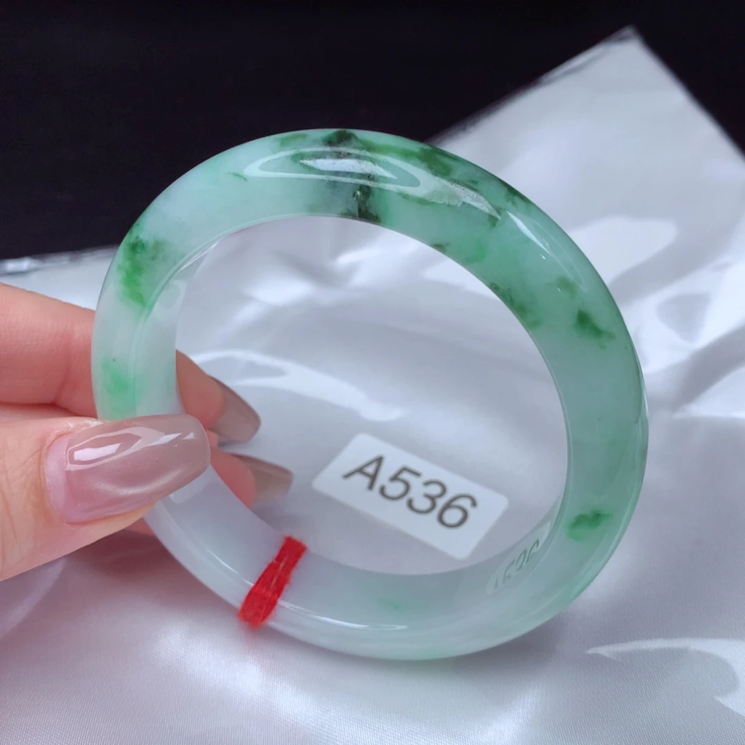 翡翠手镯未镶嵌手镯56