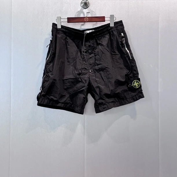 未使用 STONE ISLAND 25SS金属尼龙短裤夏季速干薄款/L100013