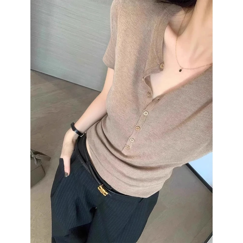 高级感老钱风驼色短袖针织衫女夏季气质半开领修身正肩显瘦上衣薄