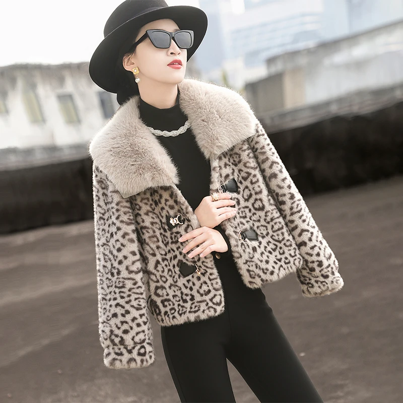 MEXCOCO/兰瑟儿冬季新款气质复古豹纹毛毛百搭短外套女M4DE0390