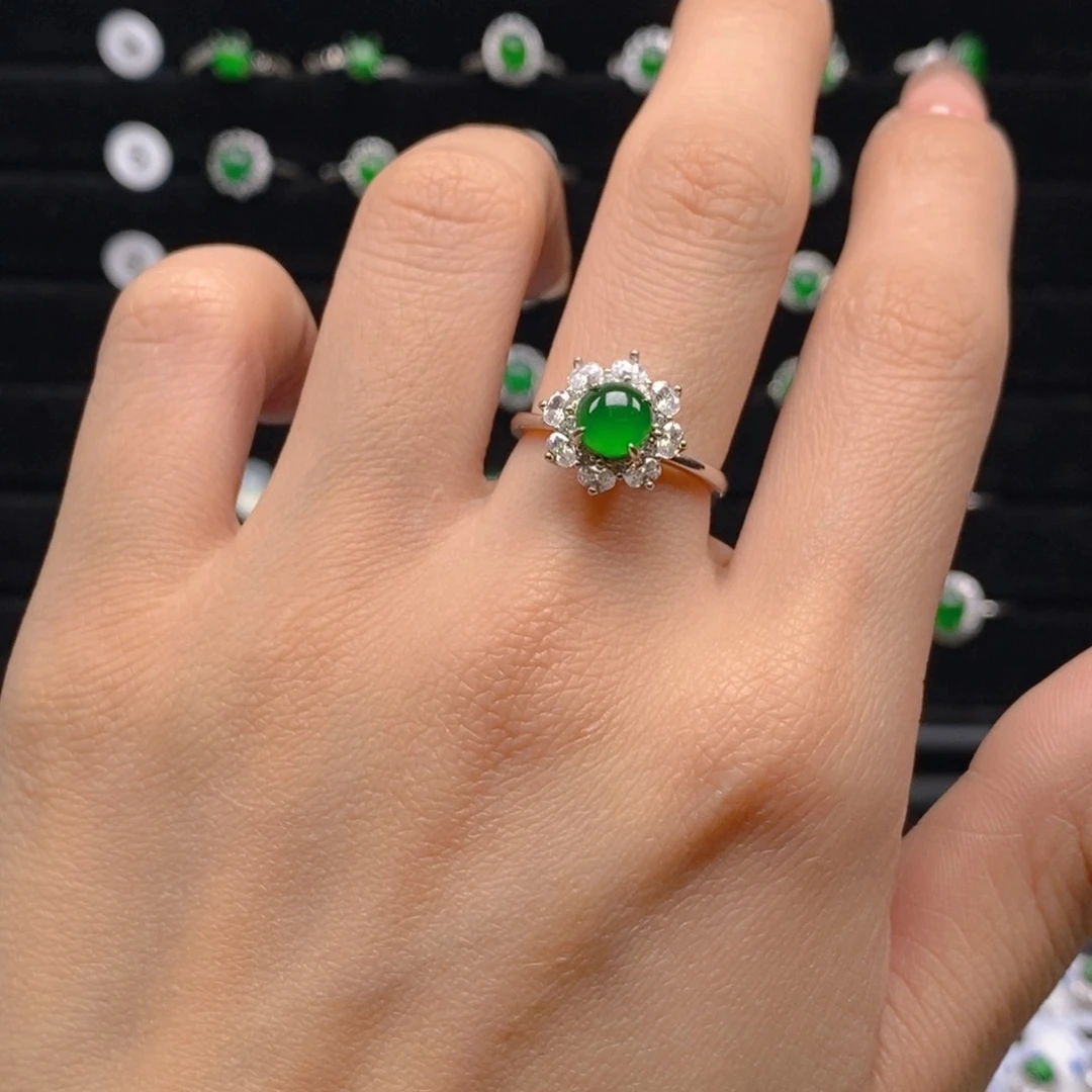 翡翠挂件银S925镶嵌翡翠