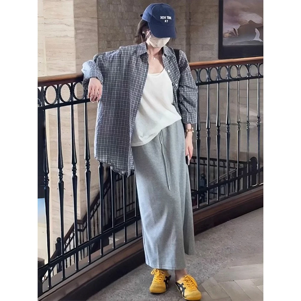 大码早秋套装2025休闲宽松慵懒风休闲格子衬衫女灰色半身裙三件套