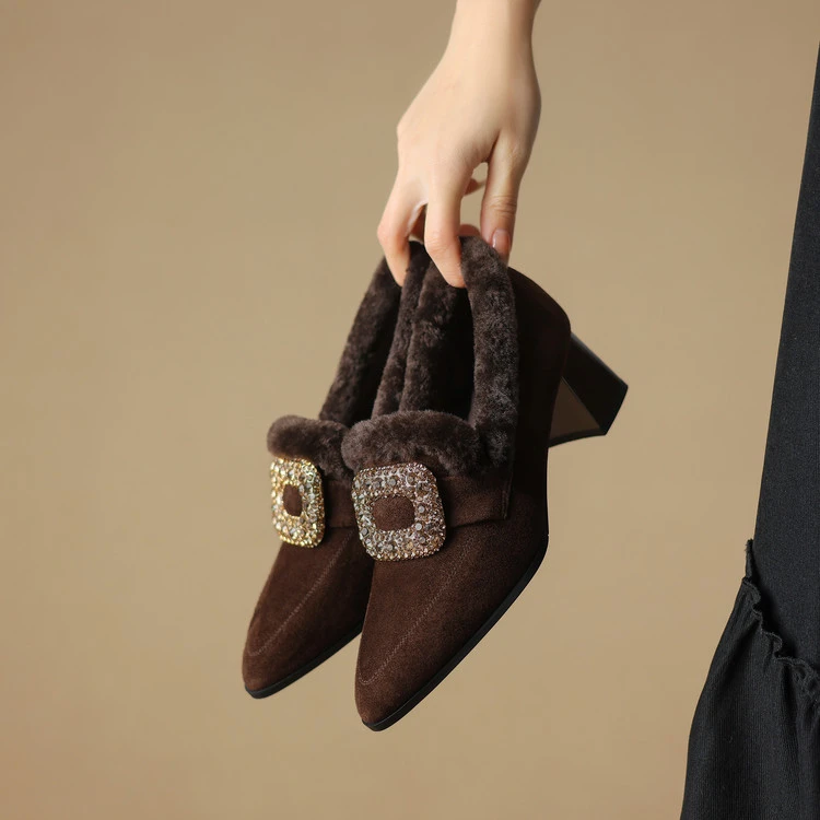 百搭加绒高跟冬季深口粗跟尖头复古乐福鞋中跟方扣女鞋时尚保暖