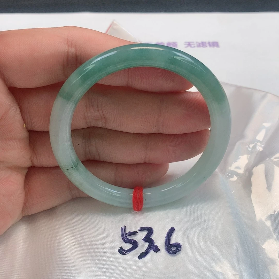 翡翠手镯（圆镯）未镶嵌324号